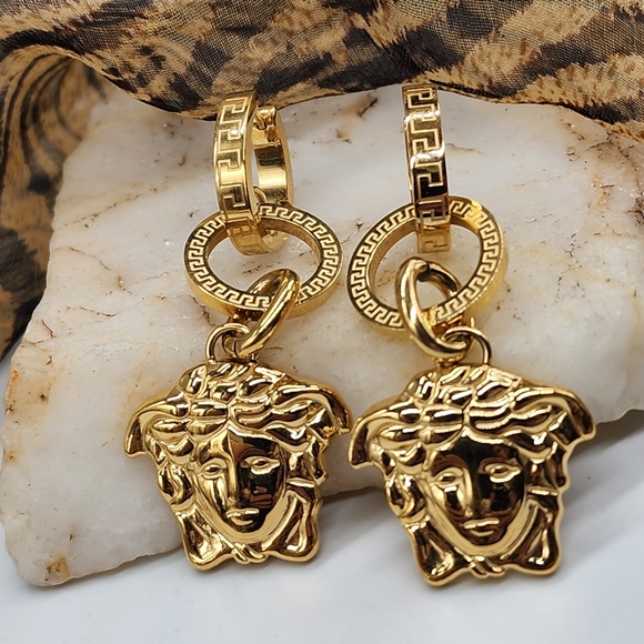 Authentic Versace La Medusa Greca Large Medusa Head Hoop 14K Gold Plated - Picture 3 of 16